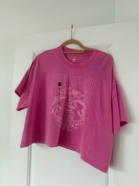 Under Armour Pink Graphic Crop Tee - Women